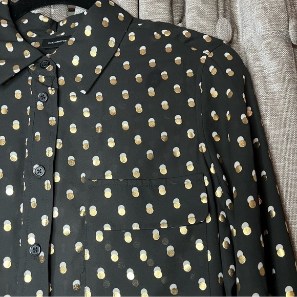 NWT Who What Wear Black Button Down Shirt with Gold & White Polka Dots Medium - Picture 4 of 14